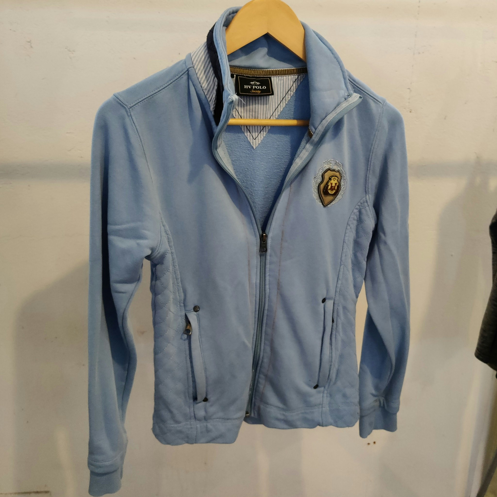 Ljusblå svettisjacka HV Polo SMALL