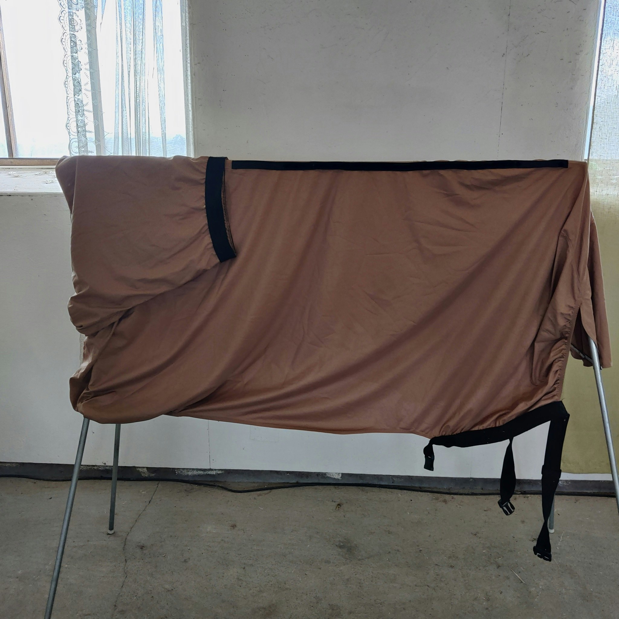 Brunt eksemtäcke 145 cm