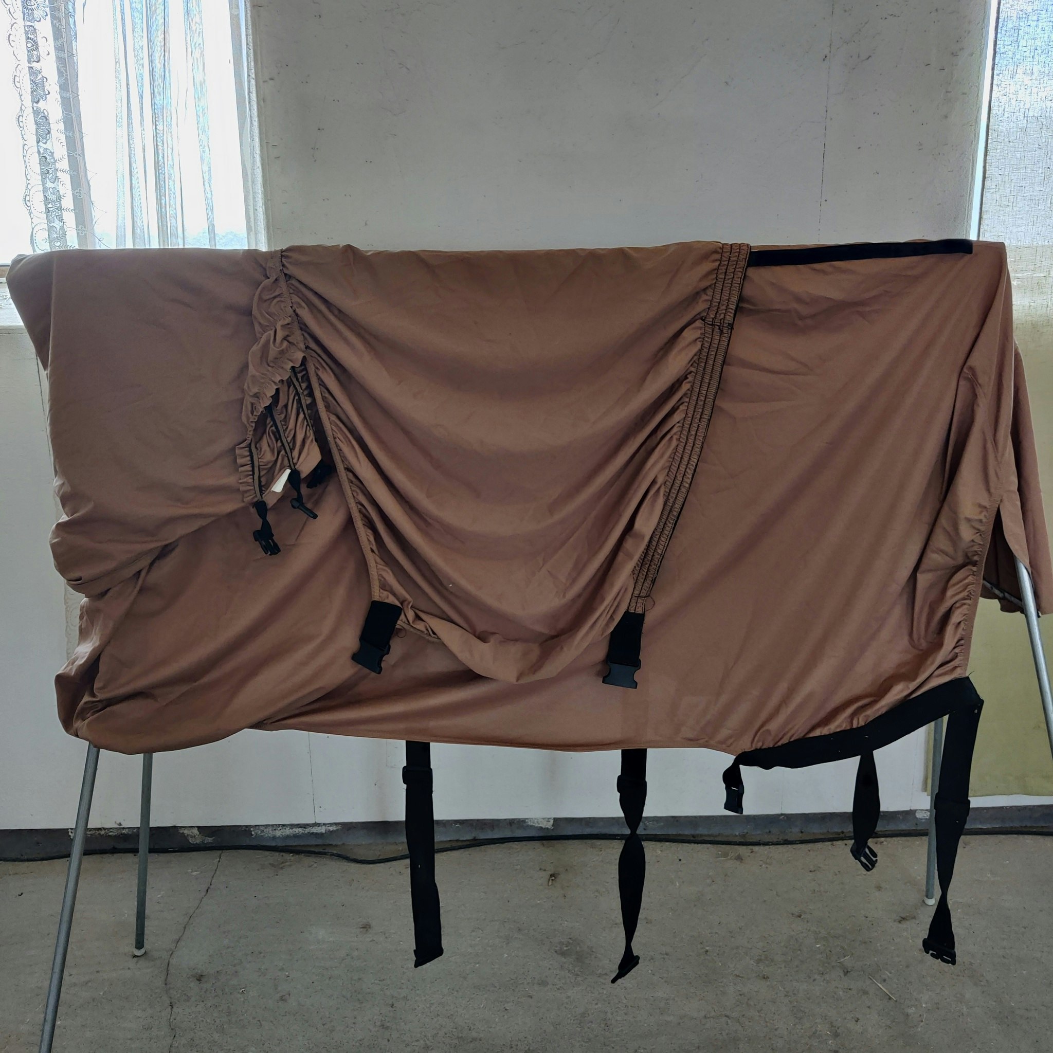 Brunt eksemtäcke 145 cm
