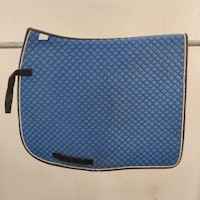 Ljusblått dressyrschabrak FULL