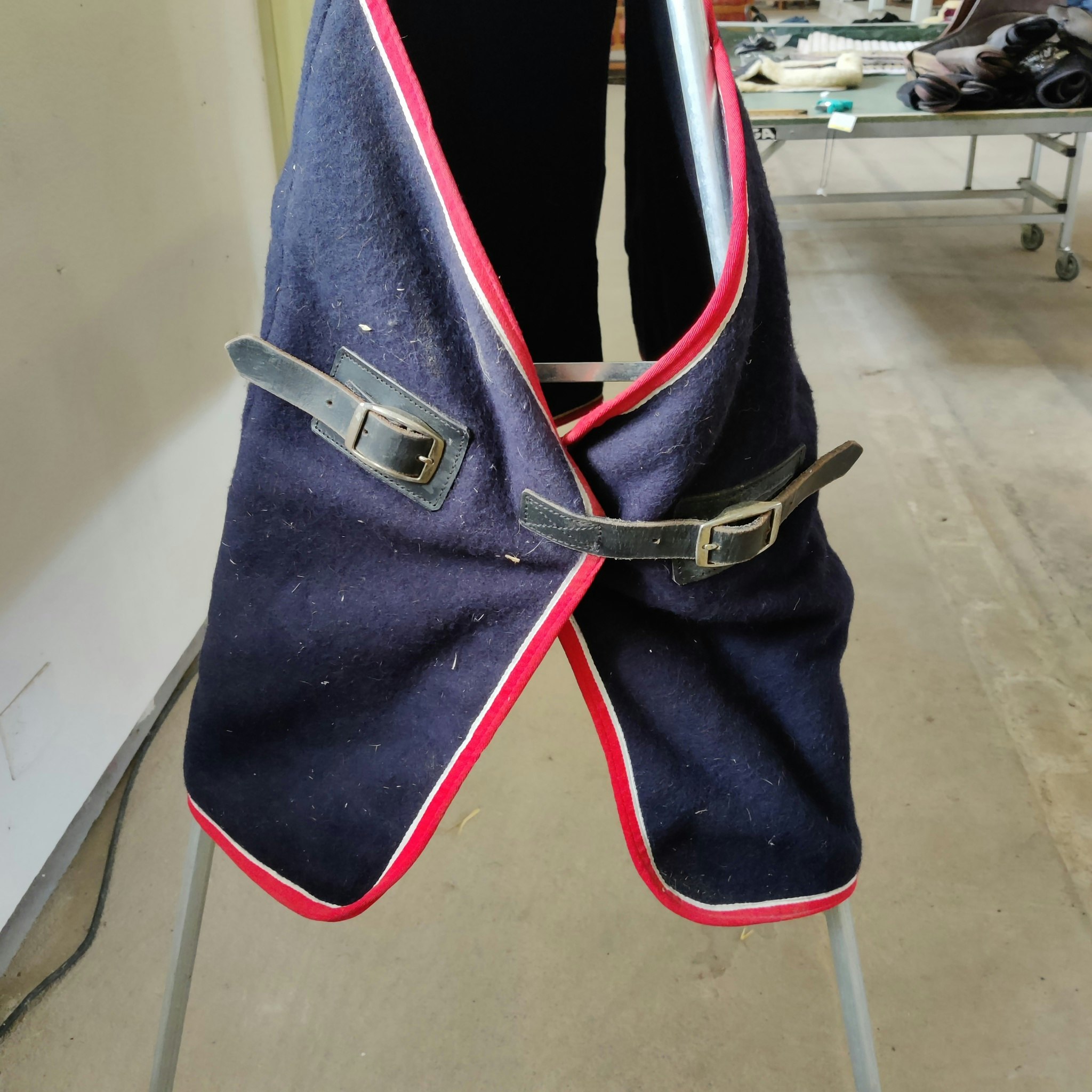 Blått ulltäcke 155 cm Charlies