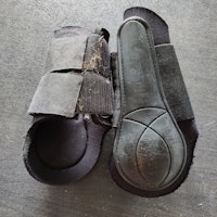 Svarta strykkappor FULL