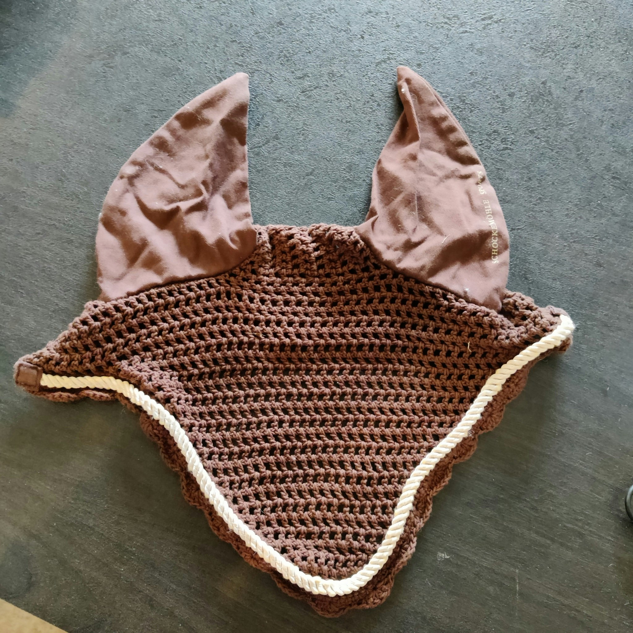 Brun huva Schockemöhle FULL