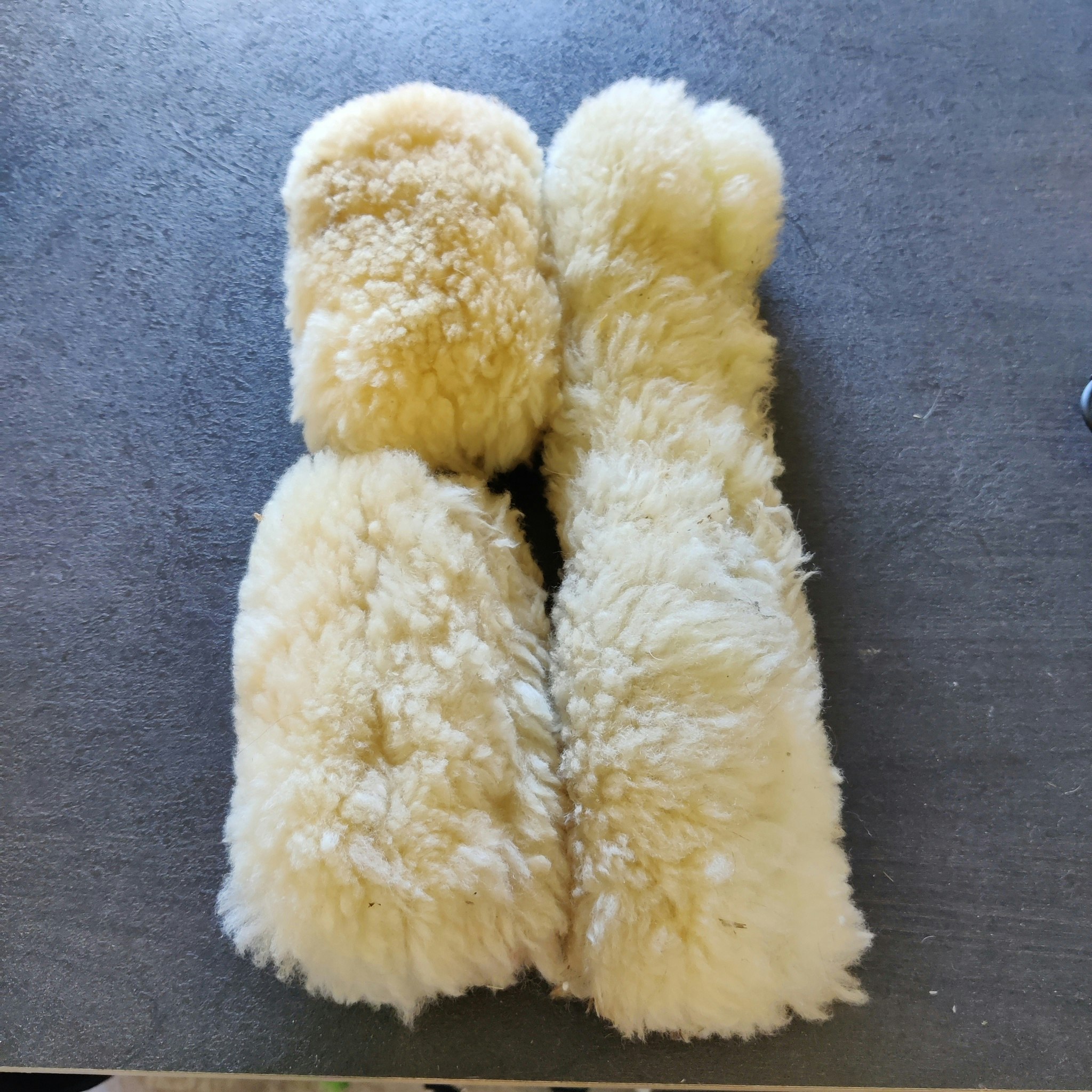 Fårskinnsludd till grimma