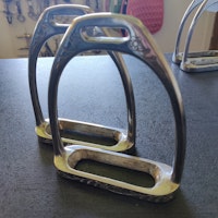 Stigbyglar med dekor 11.5 cm