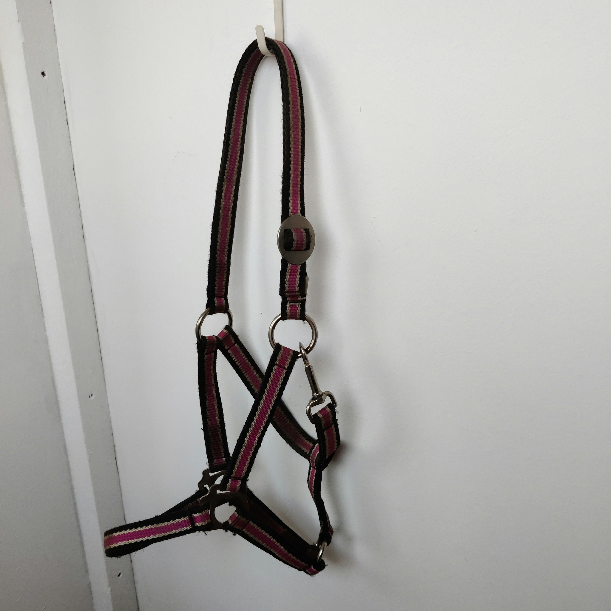 Svart/rosa/vit grimma COB