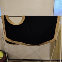Svart ridtäcke fleece 145 cm