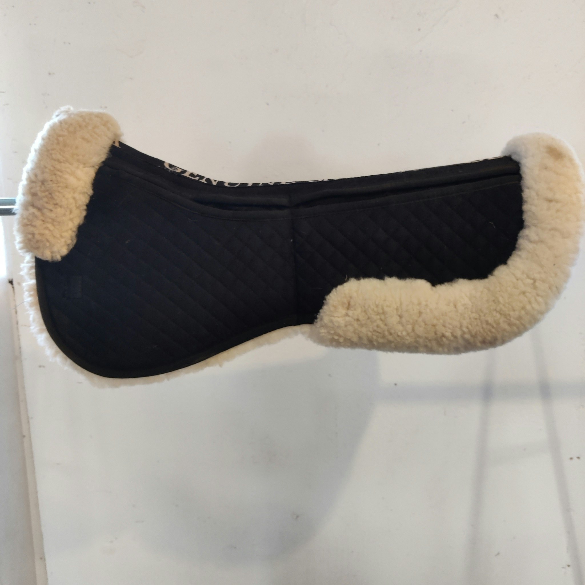 135.50 Fårskinnspadd dressyr Genuine Sherpa FULL