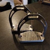 Lättviktsstigbyglar EvoEq Acrux 12 x 6.5 cm