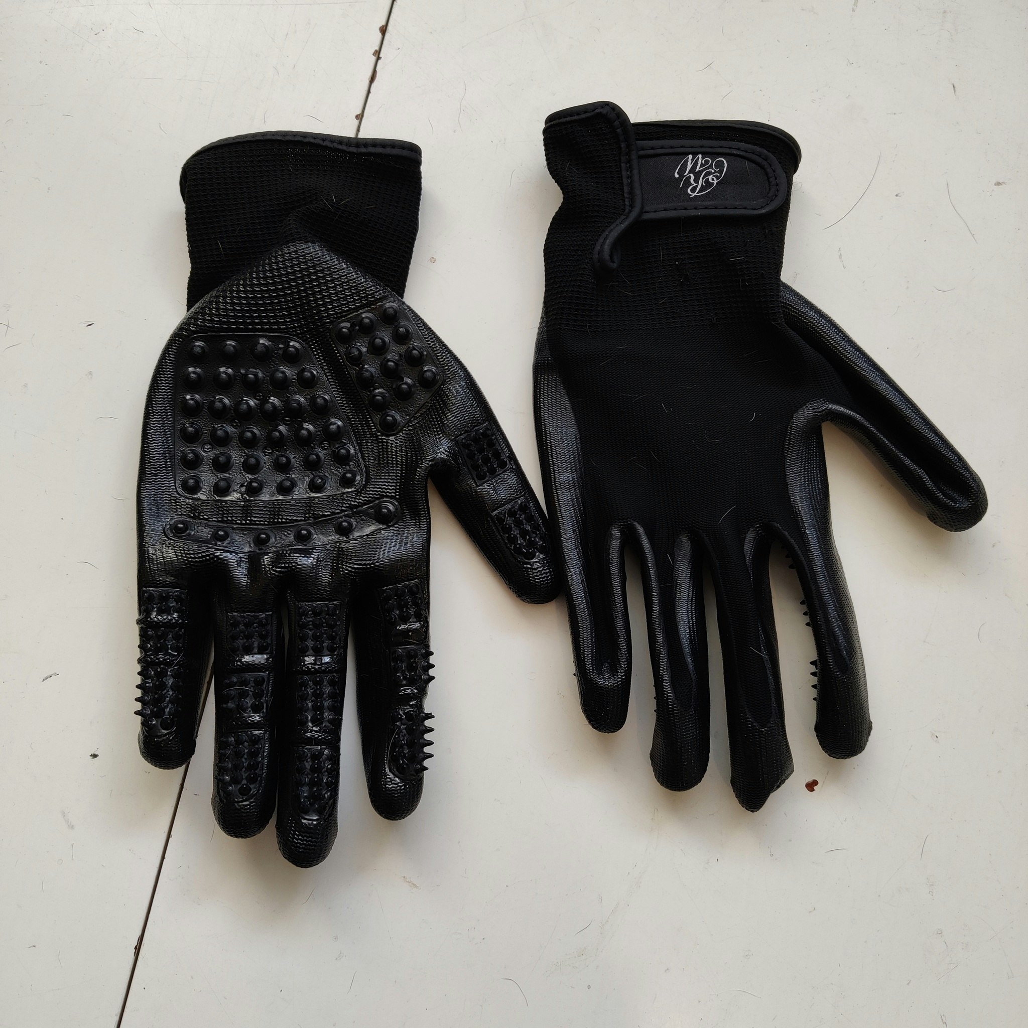 136.24 Massagehandskar CRW XL