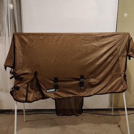 Brunt flugtäcke Domani 115 cm