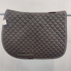 Grått dressyrschabrak  FULL