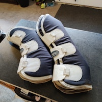 Transportskydd Horseware Amigo COB