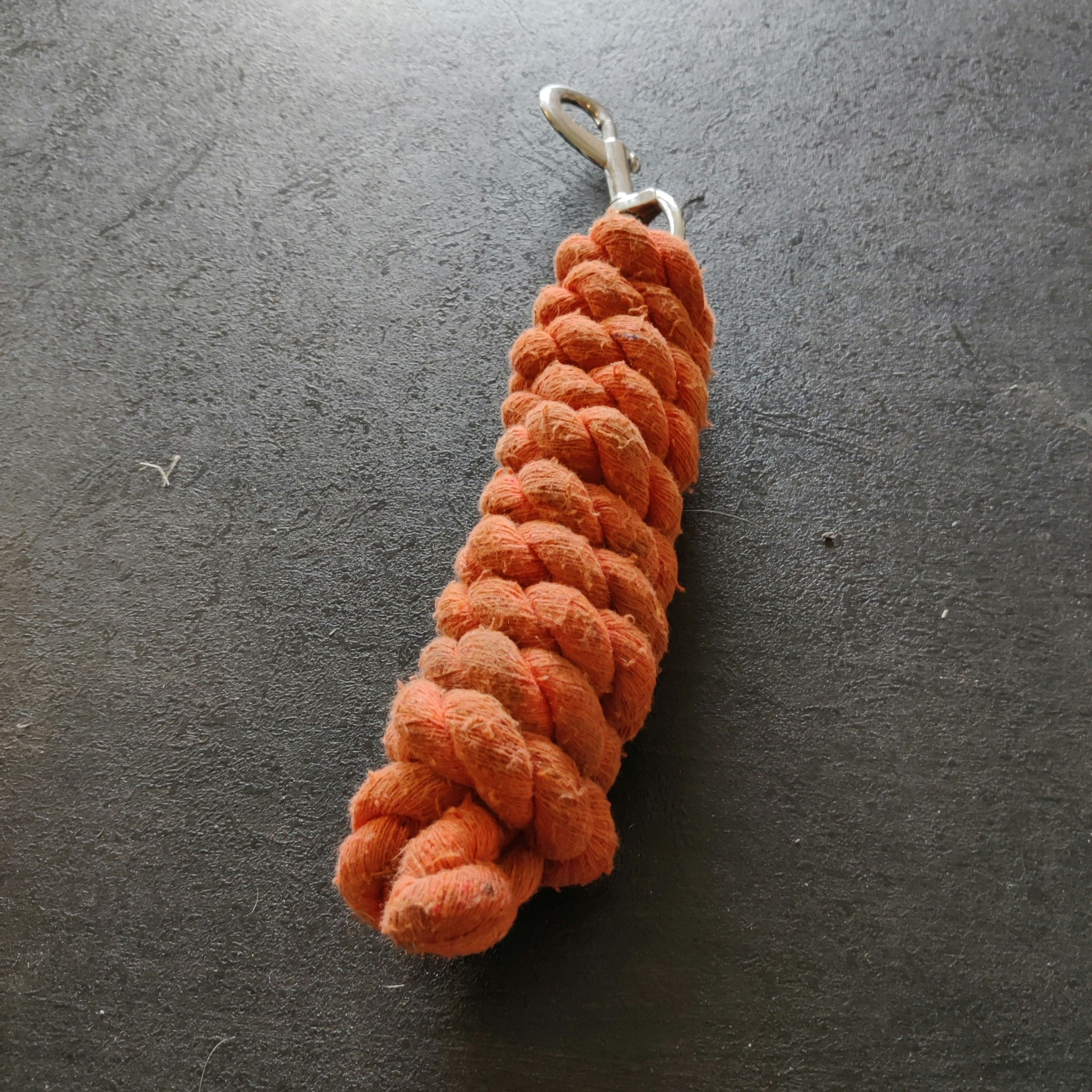Orange grimskaft