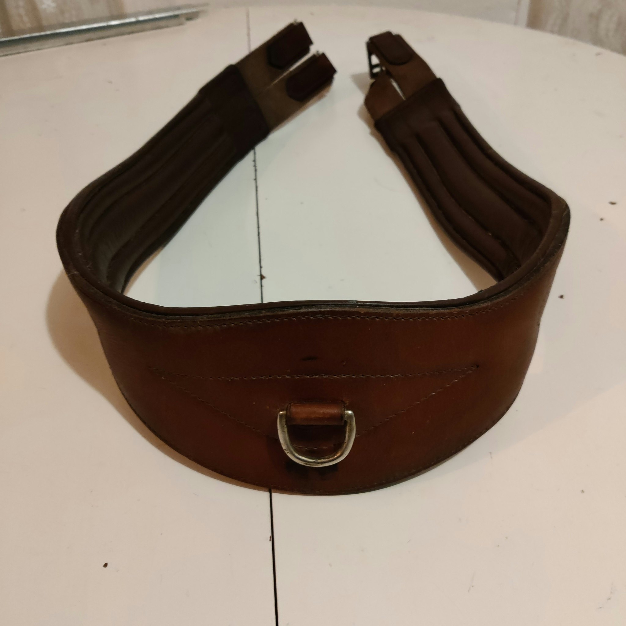 Brun sadelgjord 140 cm