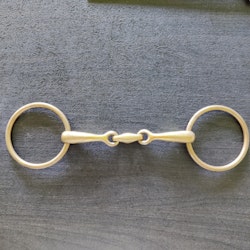 Tredelat tränsbett mässing 13.5 cm