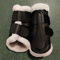 Svarta damasker med ludd MEDIUM