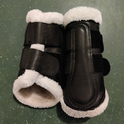 Svarta damasker med ludd MEDIUM