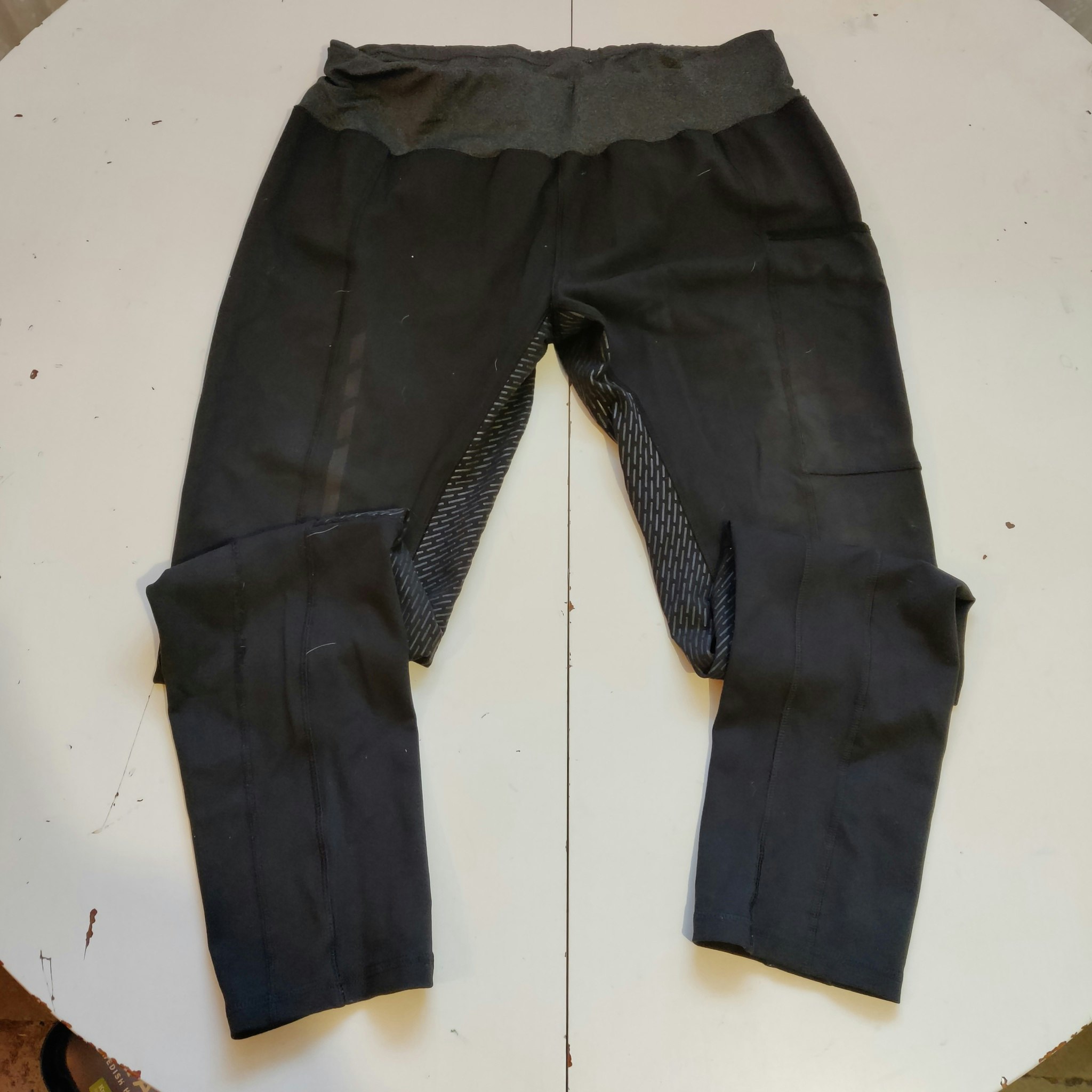 Svarta ridtights med helgrip strl 44/46