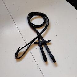 Svarts kantflätade tyglar Globus FULL