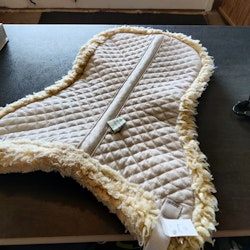 Sadelpadd "fuskfårskinn" PONNY