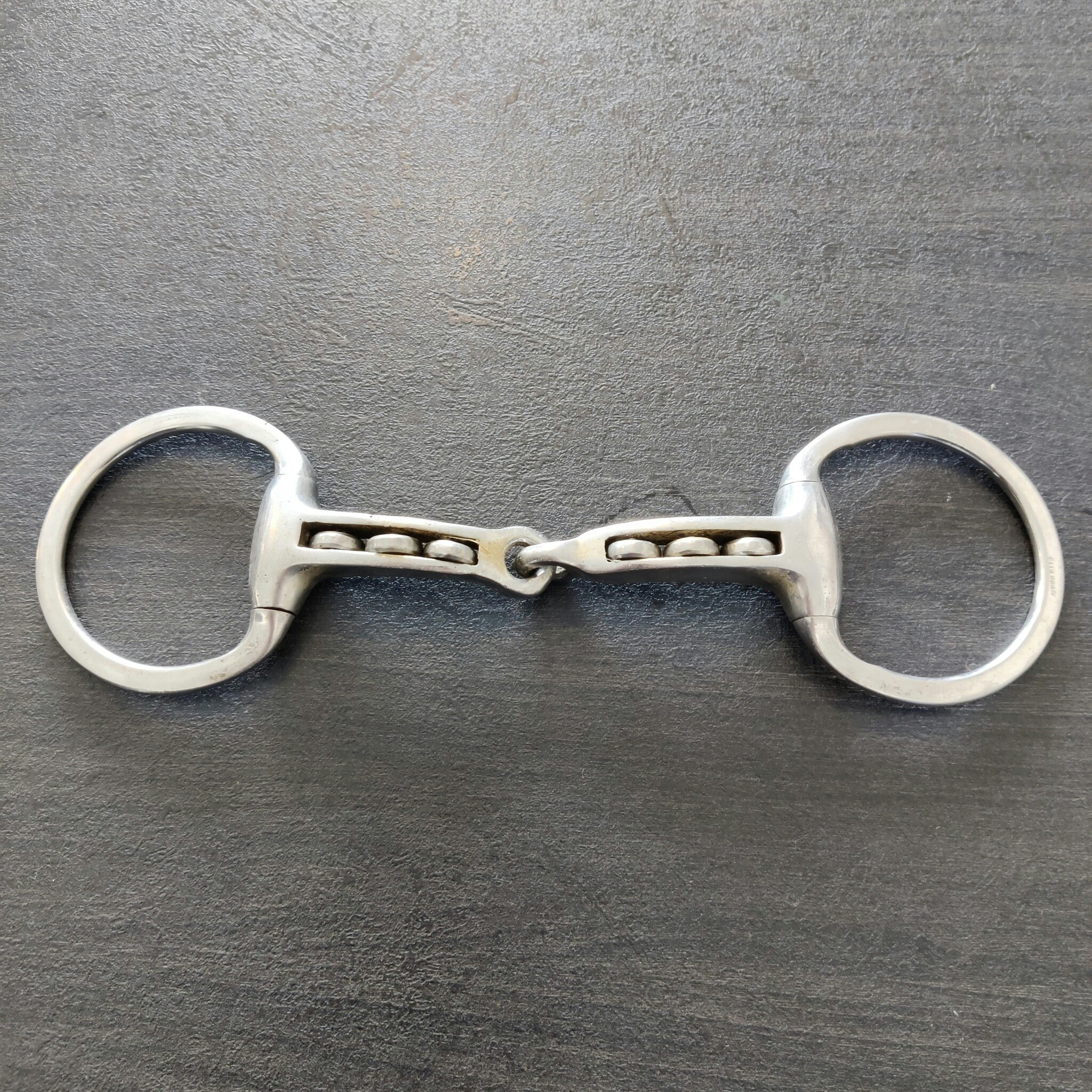 Ledat eggbett med rullar 13 cm