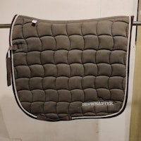 Brunt dressyrschabrak Showmaster FULL