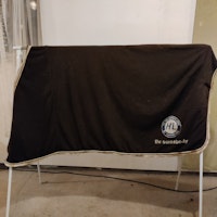 Brunt fleecetäcke HL Equipment 145 cm