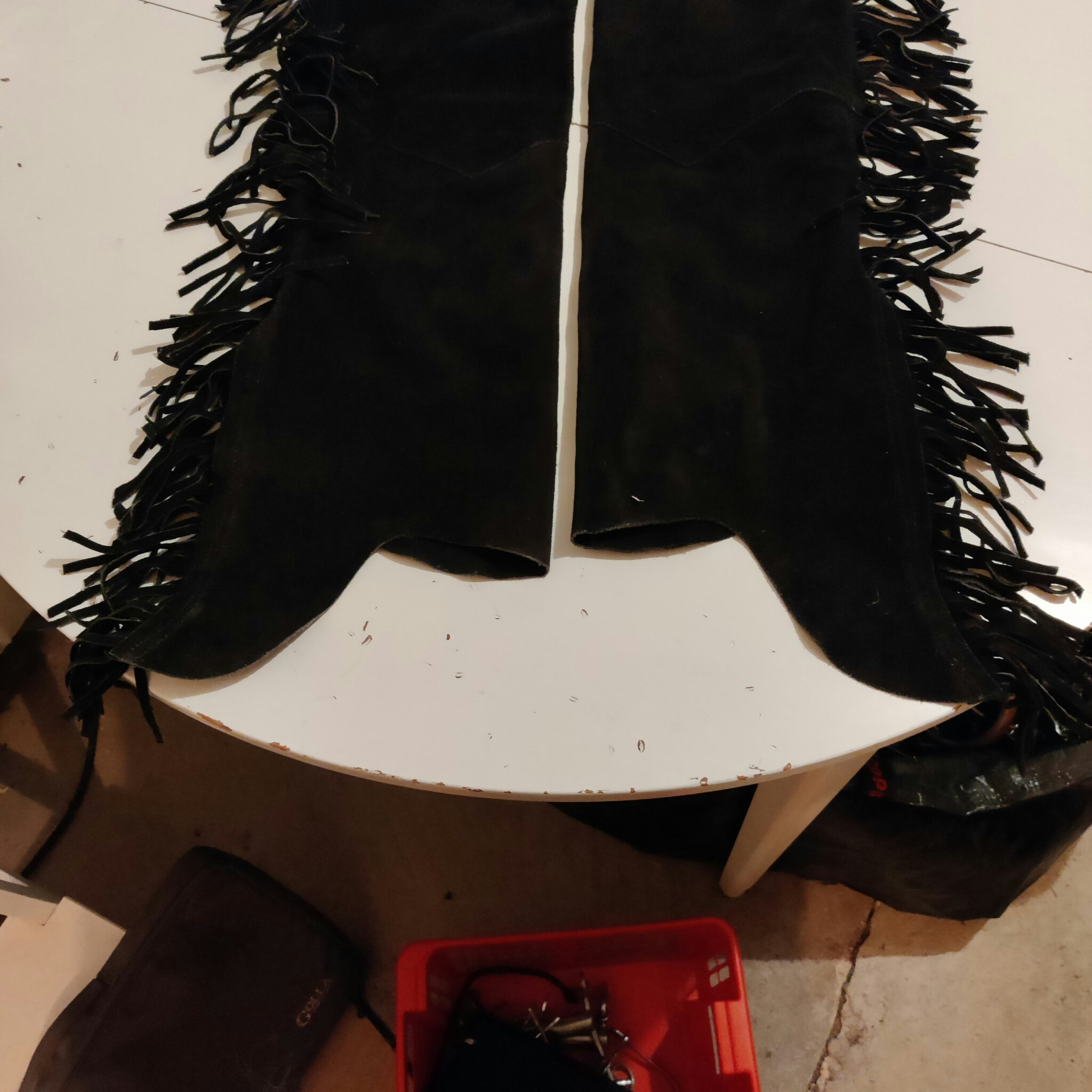 Svarta batwing chaps med fransar LARGE