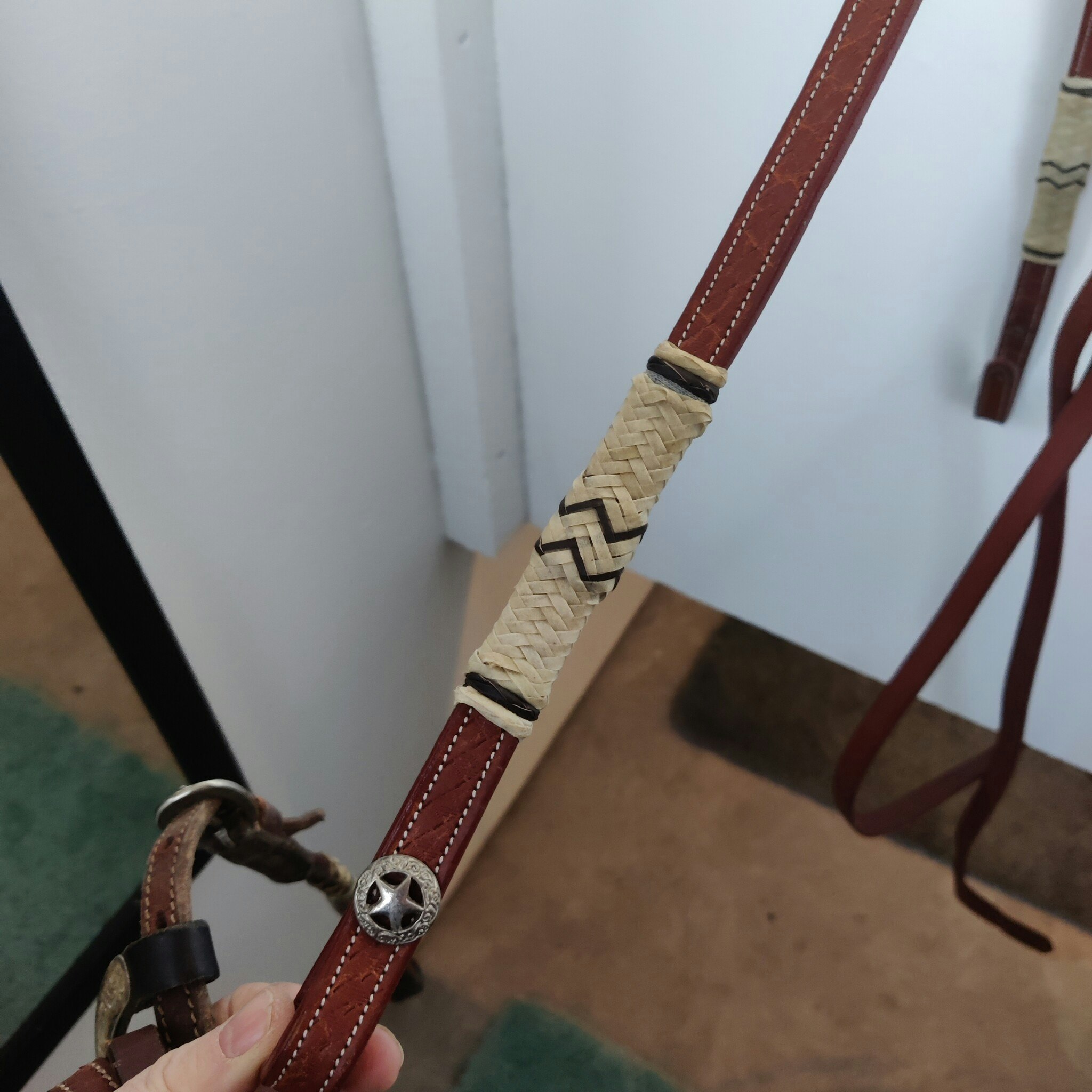 Rödbrunt westernträns med delade tyglar COB
