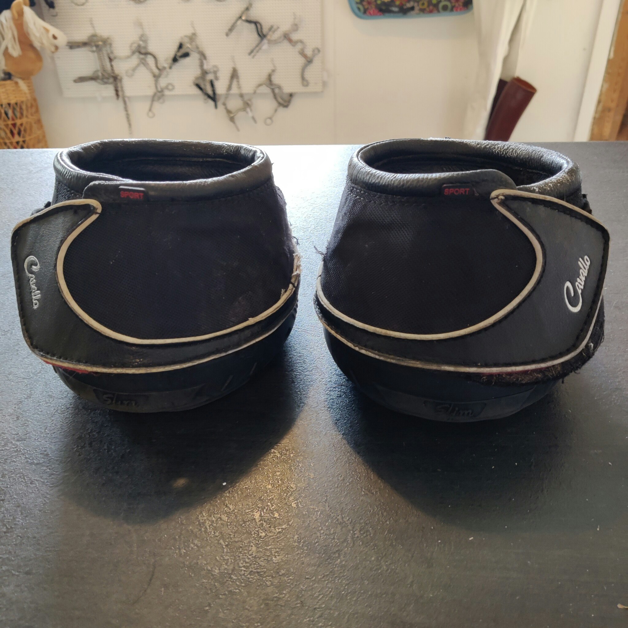 2 st Cavallo Sport Boots strl 6 SLIM med brodd