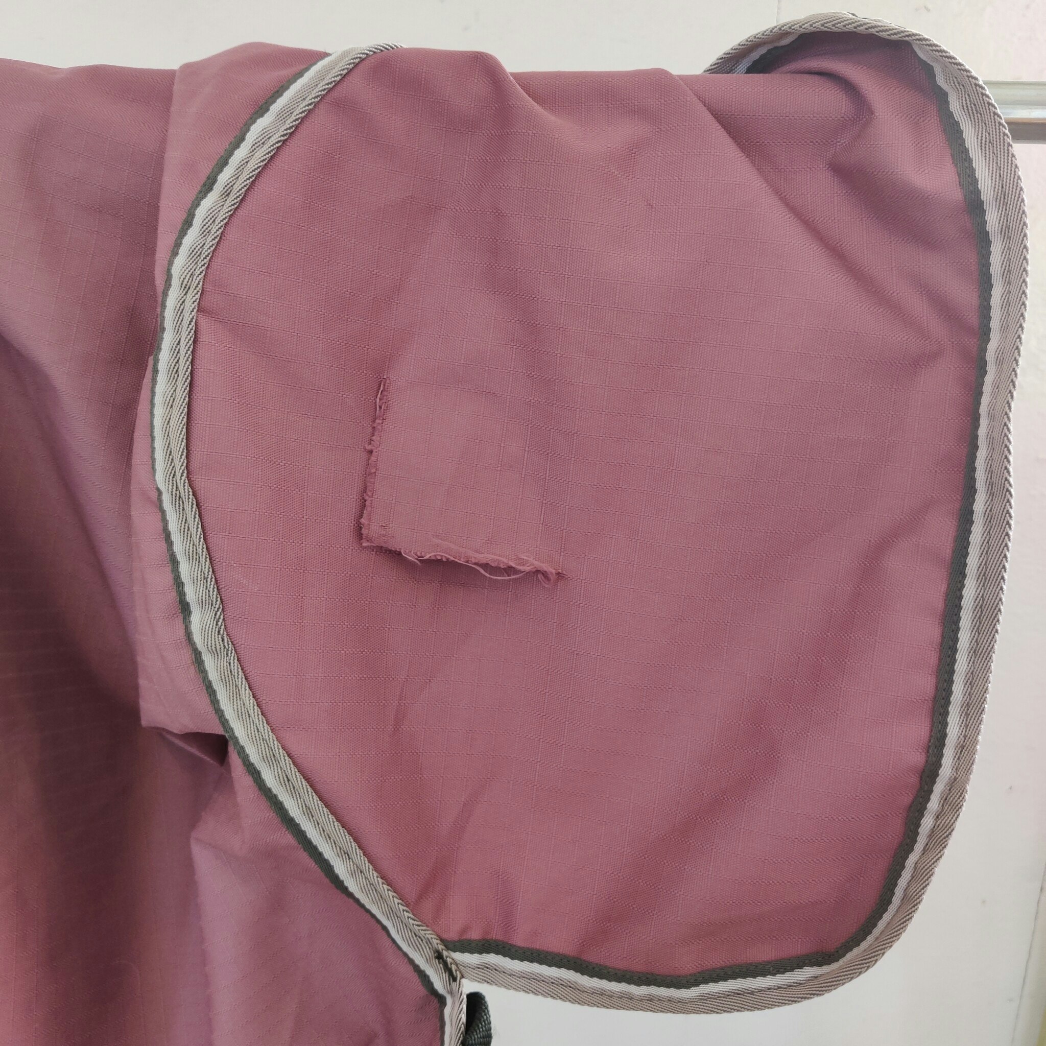 Rosa regntäcke Onehorse 105 cm 0 g