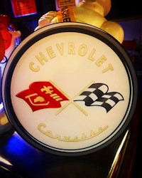 Chevrolet Corvette Skylt