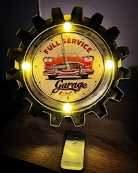 Full Service Garage Klocka