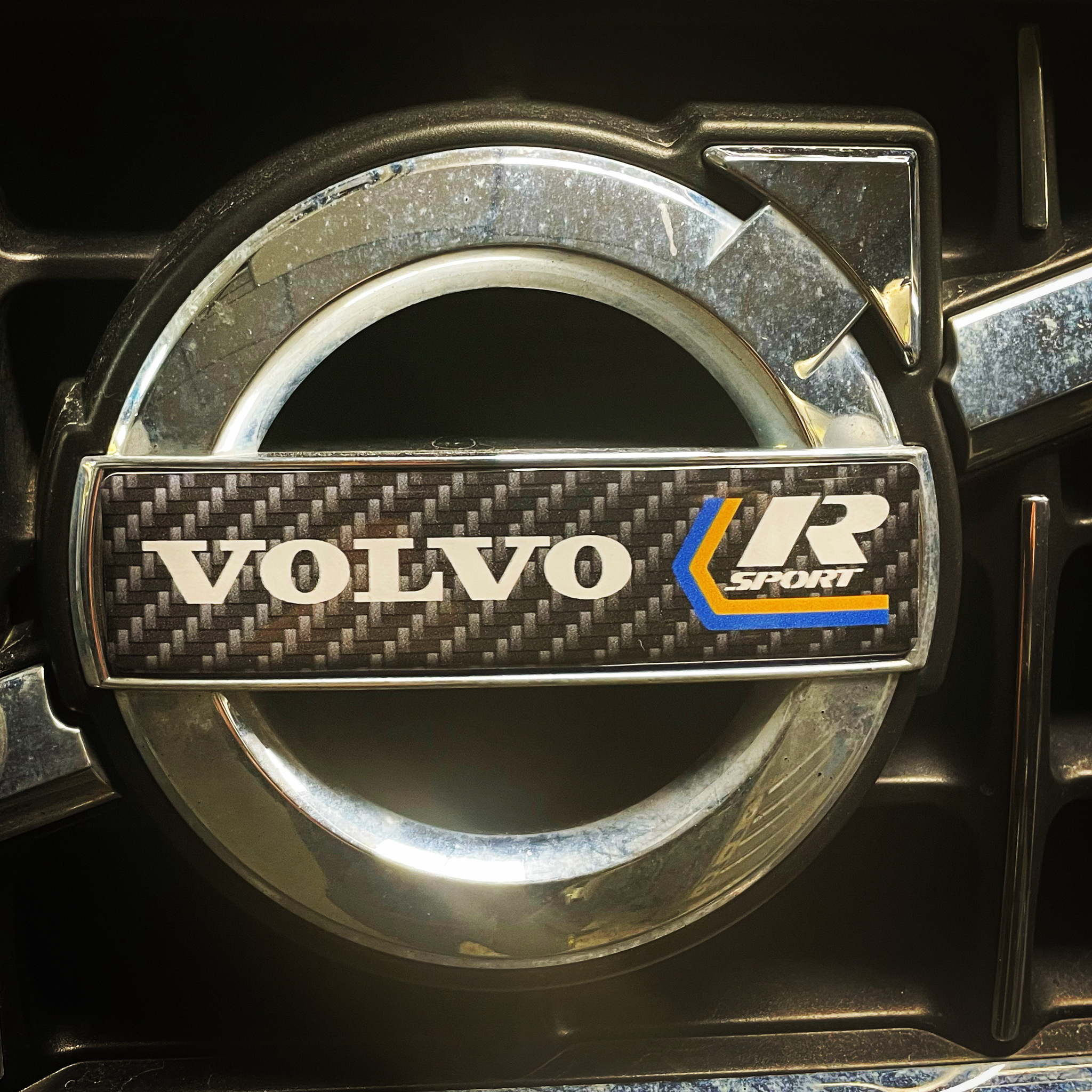 Modell-lista Volvo C30, 11-13, alla modeller Volvo C70, 10-13, alla modeller Volvo S40, 08-12, alla modeller Volvo S60, 11-13, alla modeller Volvo S80, 07-14, alla modeller med runt emblem Volvo V40, 