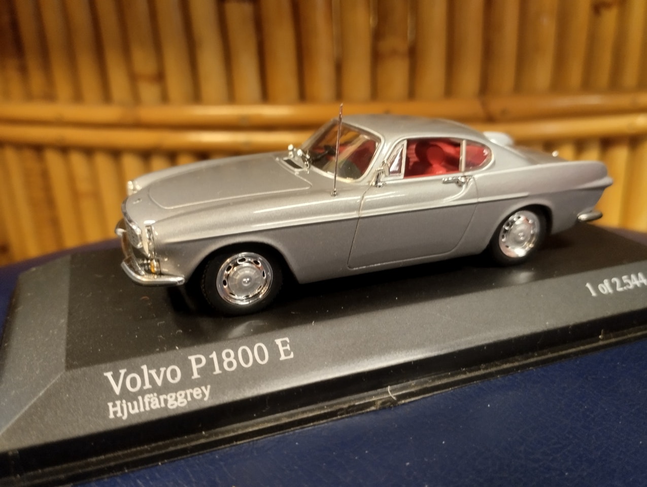 Volvo P1800