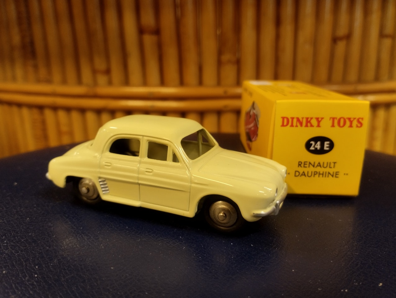 Renault Dauphine