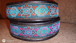 Halsband i 4 färger