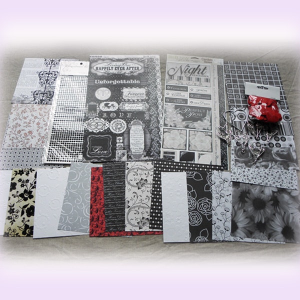 Mix med papper och dekorationer till scrapbooking / egna kort mm - svart/vit