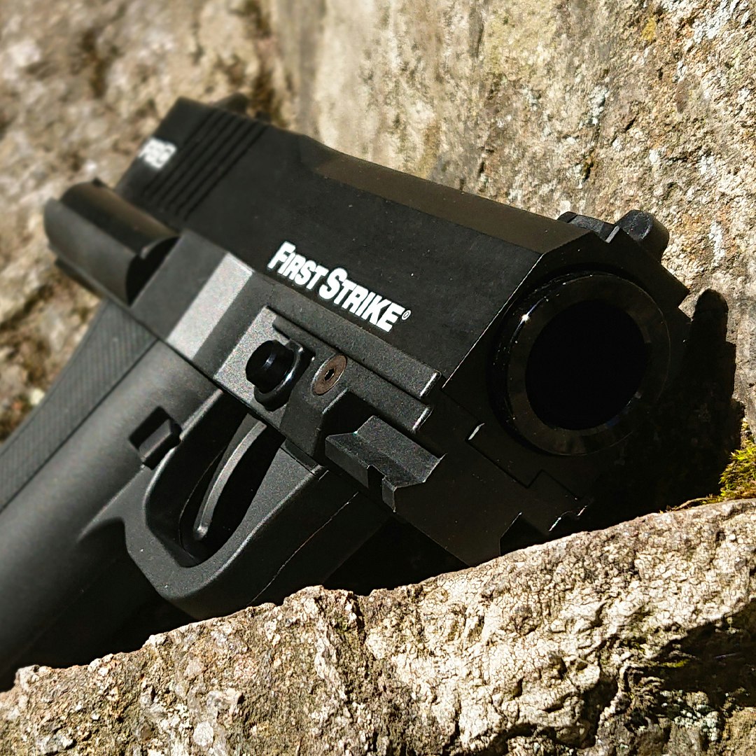 First Strike Compact Pistol / FSC Black / .68 Kaliber