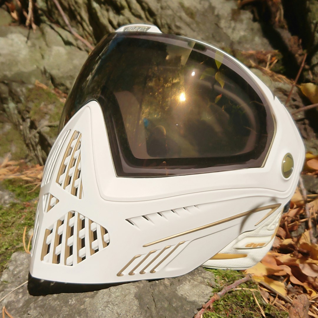 DYE i5 Mask White/Gold