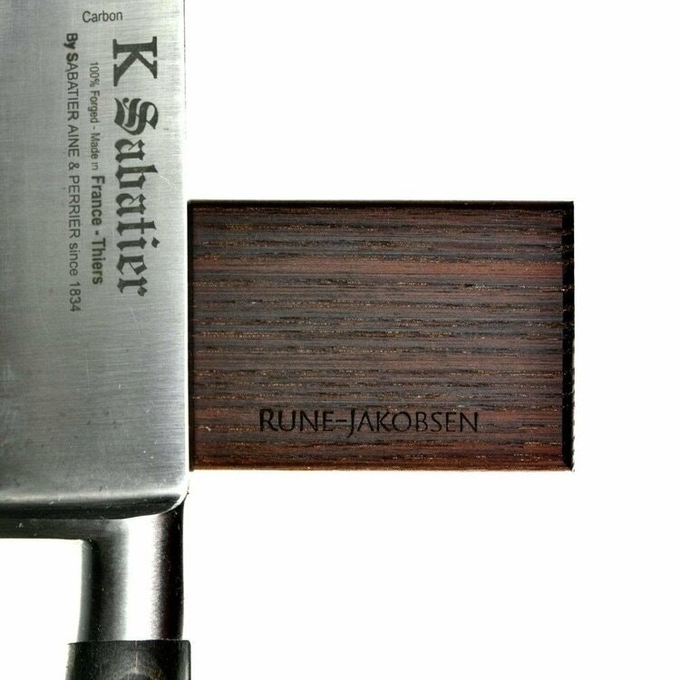 Knivmagnet Rune valnöt