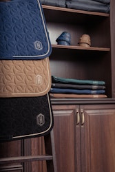 Eskadron Heritage 24/25 Velour Emblen