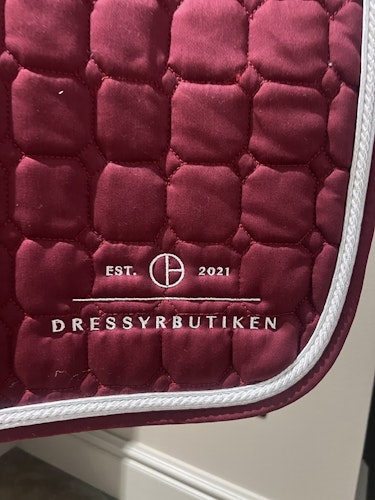 Dressyrbutikens Schabrak Allround Rött