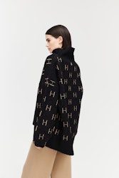 FAM Sweater Short Svart