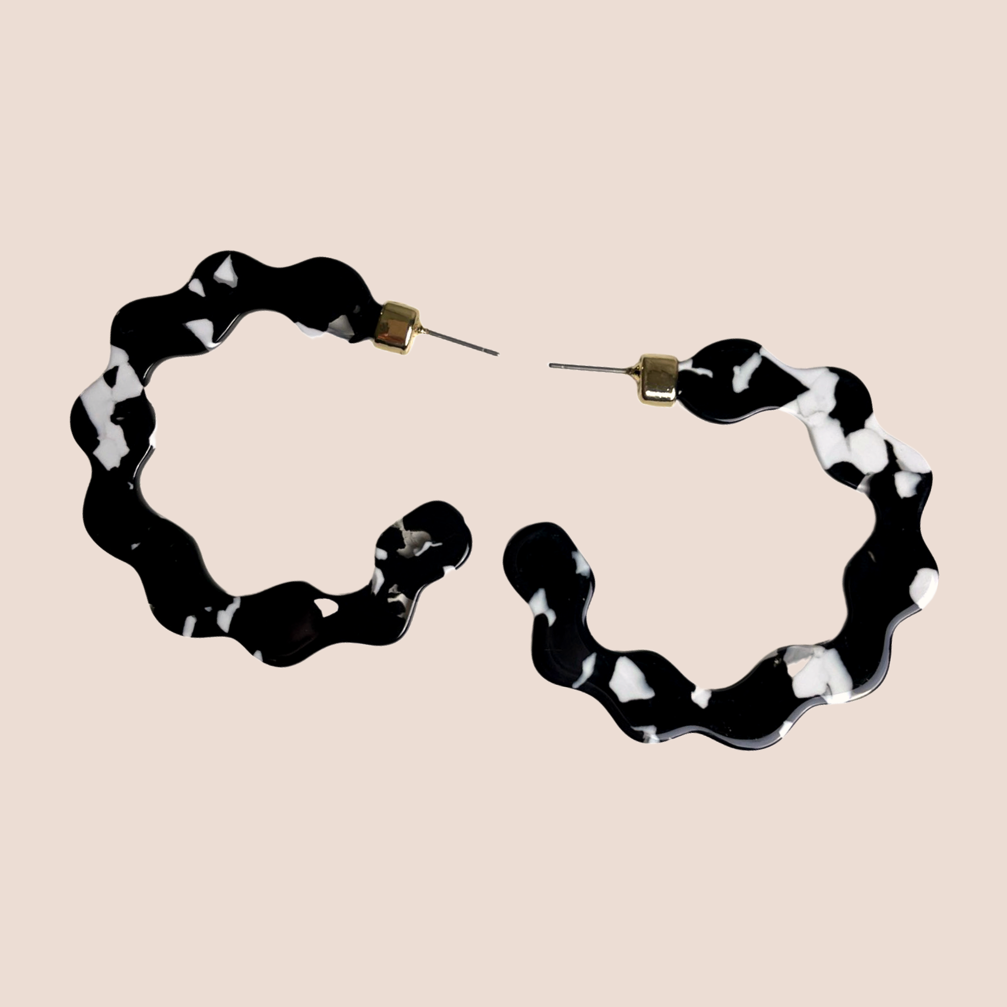 Stora & coola örhängen online från BOB-C smyckesbutik