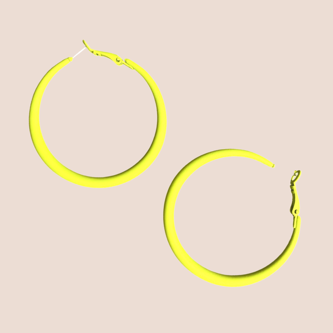 Neonfärgade Hoops örhängen | Färgglada örhängen online | BOB-C - BOB-C |  Plastringar online | Köp hartsring
