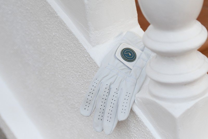 CICERON PEARL - the golf glove that conquers the golf course!