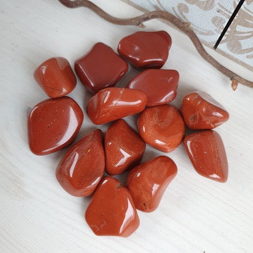 Trumlad Röd Jaspis B 10-15 g S