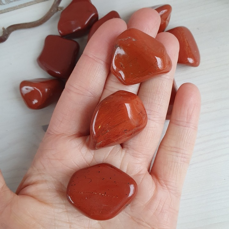 Trumlad Röd Jaspis B 10-15 g S